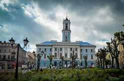 chernivtsi with guide