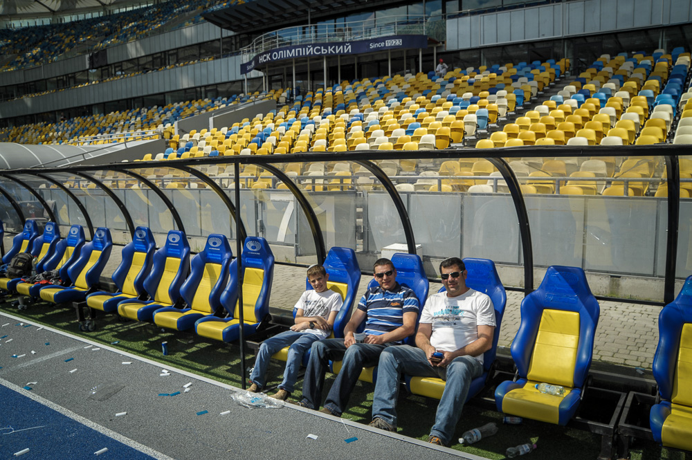 Private travel guide with car Ukraine