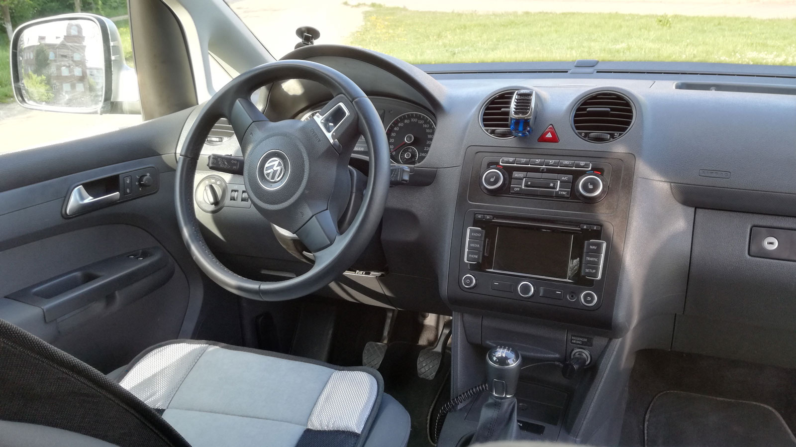 English-speaking driver with car Ukraine